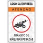 Atenção - trânsito de máquinas pesadas